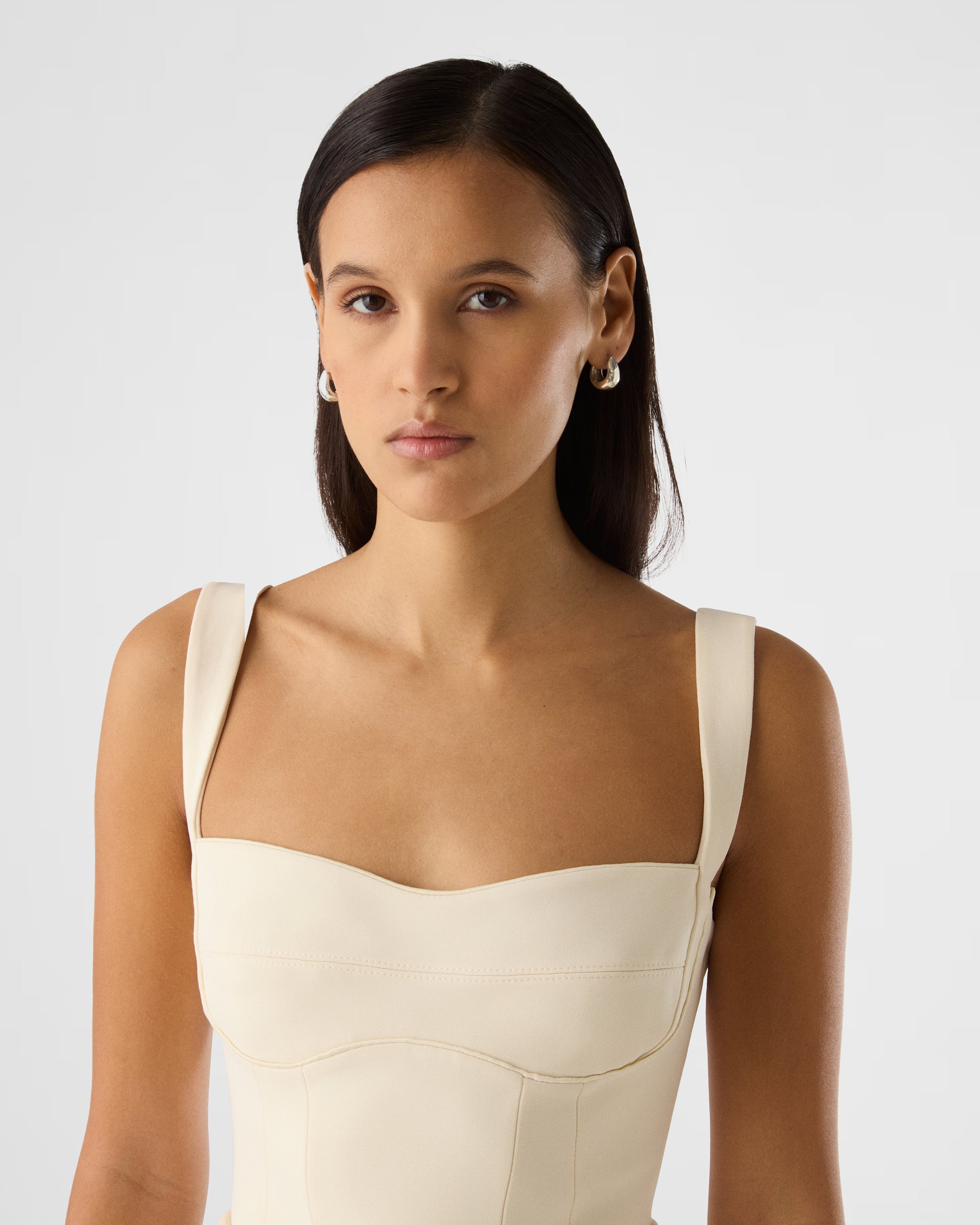 Lyra rounded shape bustier